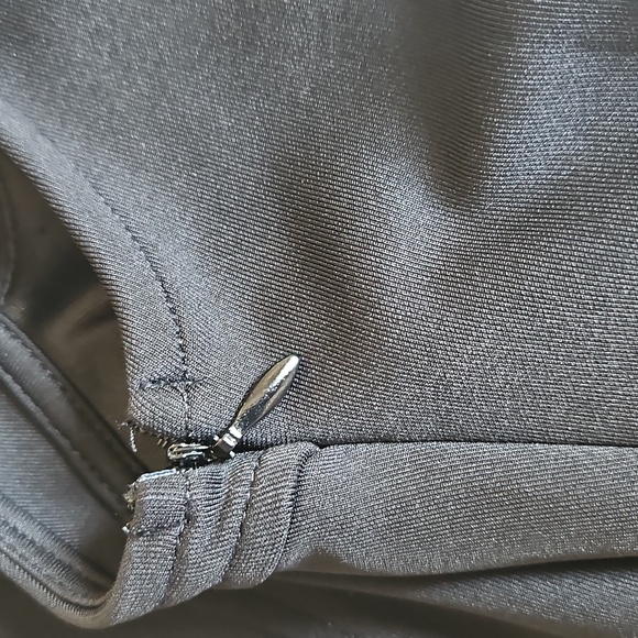 LITTLE BLACK DRESS - Picture 4 of 6